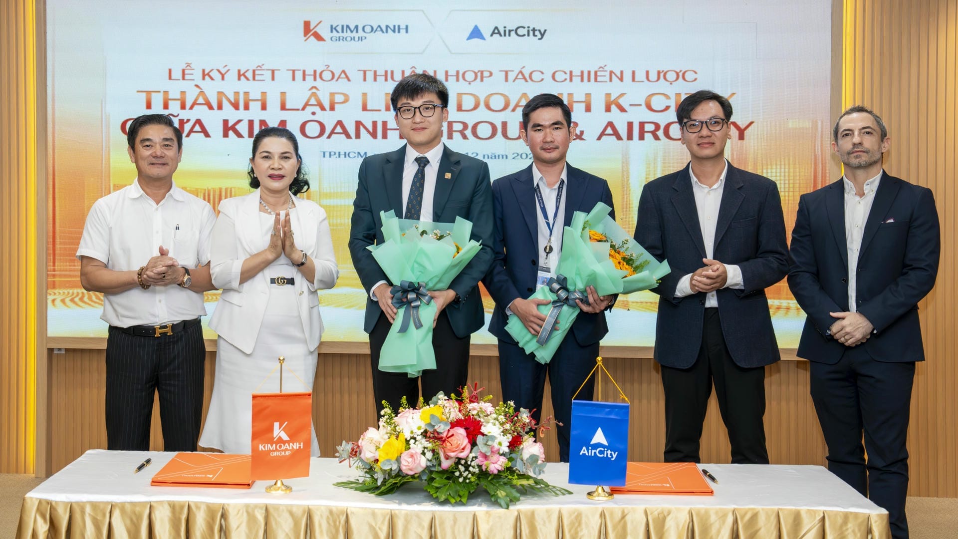 Kim Oanh Group hợp tác đối tác công nghệ, tiên phong ứng dụng AI và Robotic trong quản lý vận hành dự án