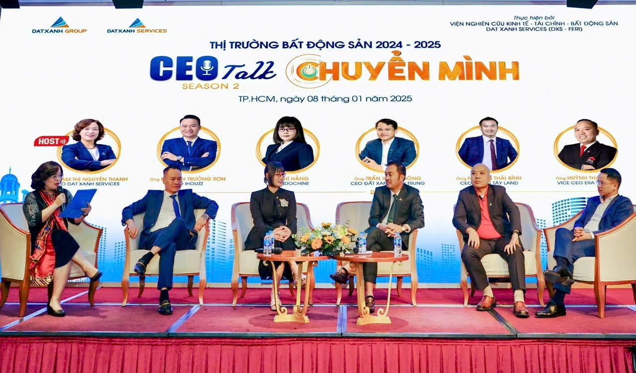 Theo các chuyên gia, thị trường bất động sản đang ở giai đoạn "chuyển mình" để bước sang chu kì mới.