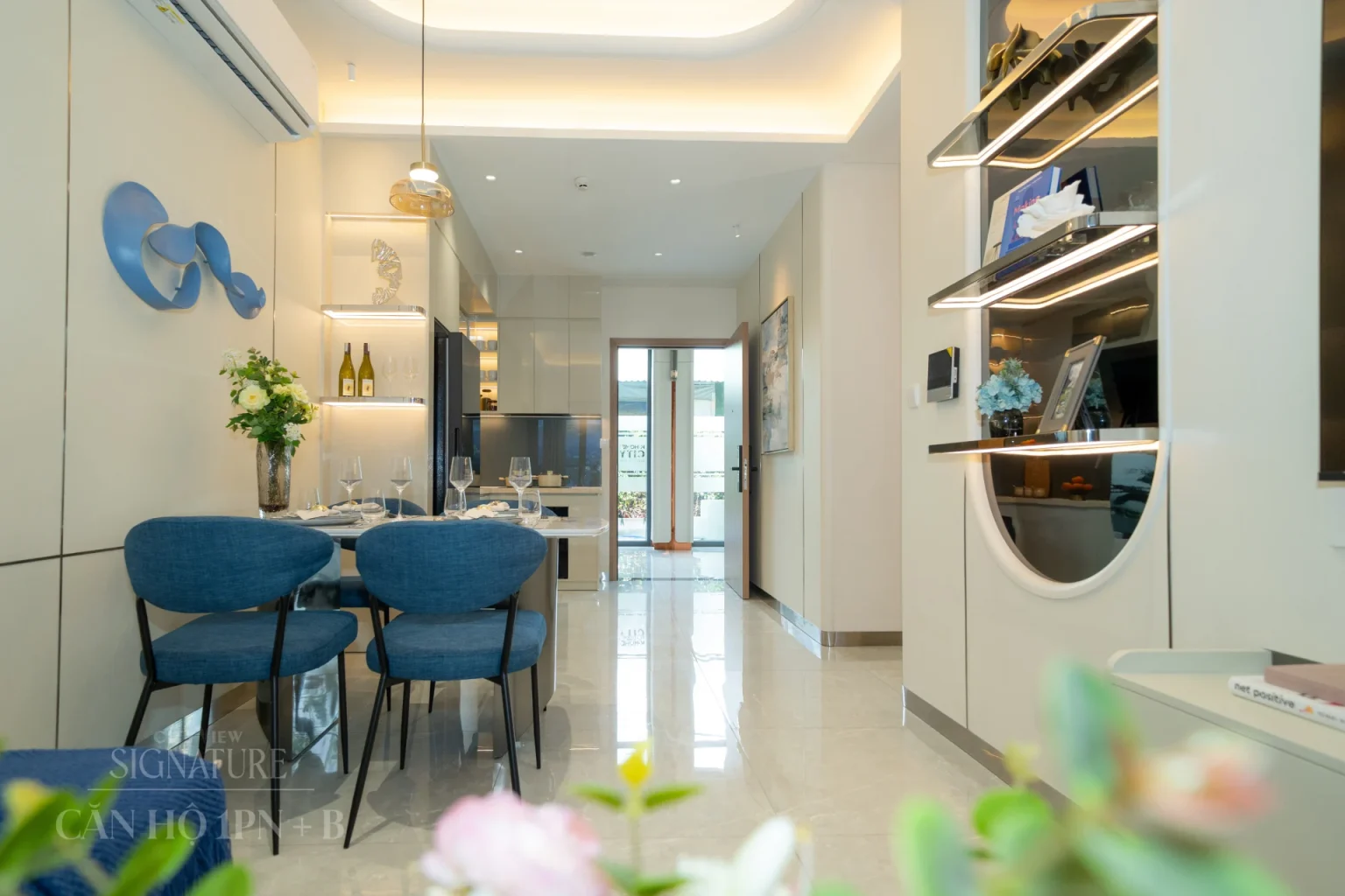 Căn hộ 1 phòng ngủ + với diện tích lên đến 55,2m2 với thiết kế không gian mở và gam màu sáng tinh tế mang đến cảm giác rộng rãi và tiện nghi cho chủ nhân.