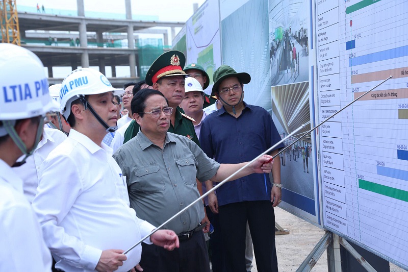 Thủ tướng Phạm Minh Chính kiểm tra tiến độ thi công Dự án Sân bay Long Thành ngày 24/9 - Ảnh: Lê Vinh